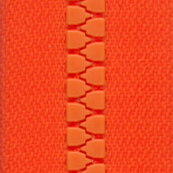 523