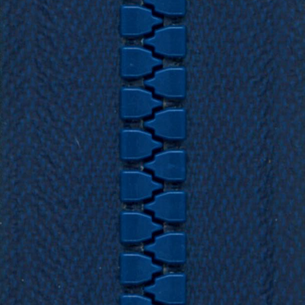 558